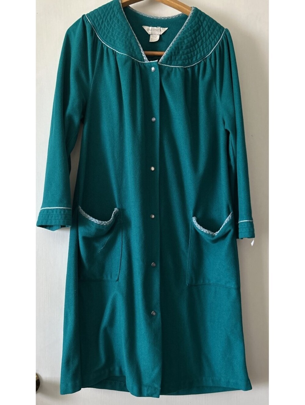 Vintage Partners Robe Womens M Teal Fleece Pearl Snap Front Satin Trim USA Made